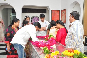 Celebrities Pay Homage to Mada Venkateswara Rao